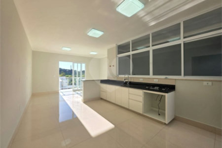 Casa à venda com 3 suítes em Marambaia, Vinhedo, SP