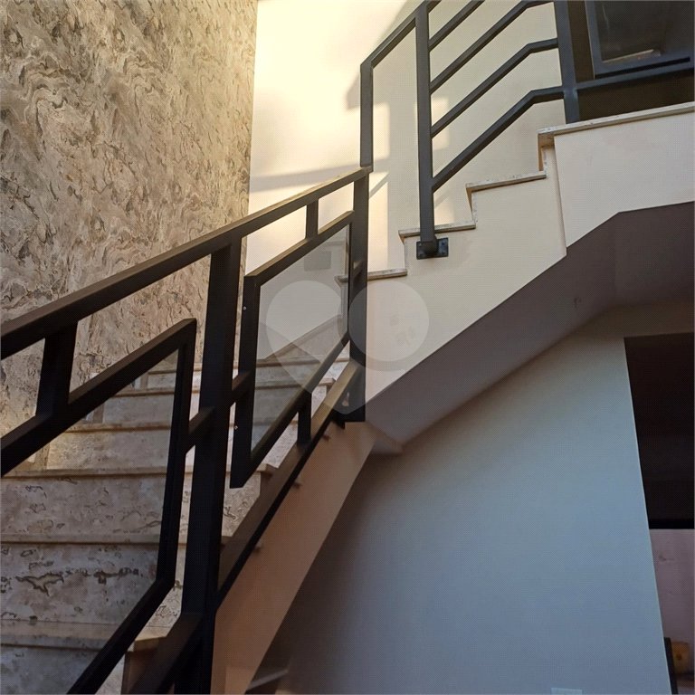 Sobrado à venda com 3 quartos, sendo 1 suíte, em Jardim Peri, São Paulo, SP