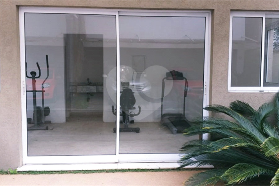 Casa à venda com 4 quartos, sendo 2 suítes, no condomínio Cond Residencial Villagio da Serra, São Paulo - SP
