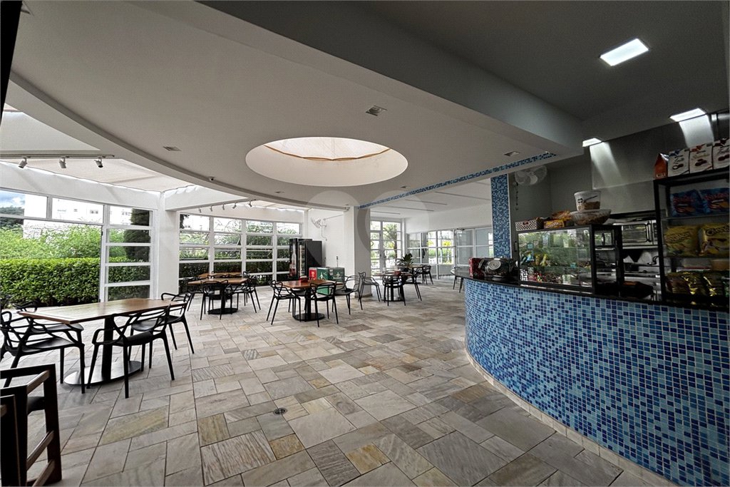 Apartamento para alugar com 3 suítes em Vila Romana, São Paulo, SP