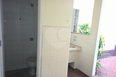 Sobrado à venda com 3 quartos, sendo 1 suíte,  em Planalto Paulista, São Paulo, SP