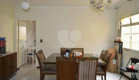 Casa à venda com 3 quartos, sendo 1 suíte,  em Vila Monumento, São Paulo, SP