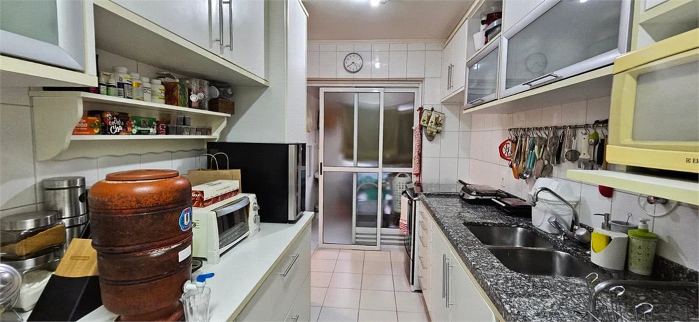 Apartamento à venda com 3 quartos, sendo 2 suítes, em Pinheiros, São Paulo, SP