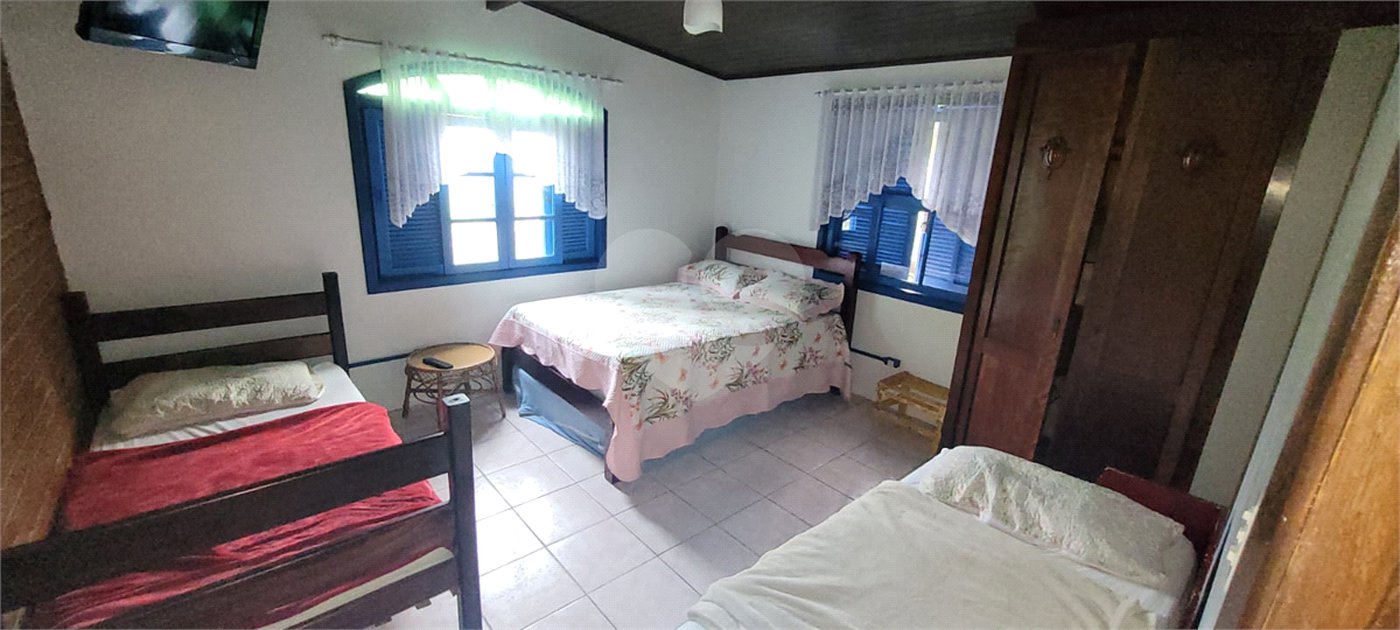 Chácara à venda com 2 quartos, sendo 1 suíte, em Vale San Fernando, Itapetininga, SP
