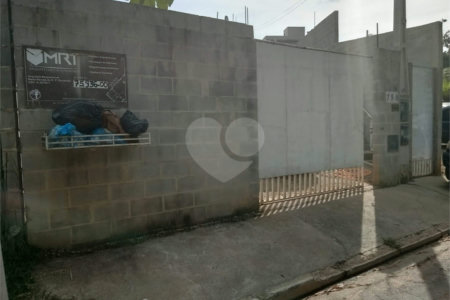 Casa à venda com 2 quartos, sendo 1 suíte,  em Vila São Paulo, Mogi das Cruzes, SP