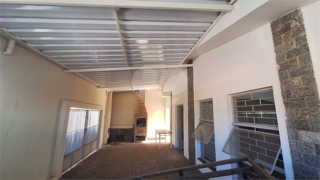 Casa à venda com 5 quartos, sendo 2 suítes,  em Vila Barão, Sorocaba, SP