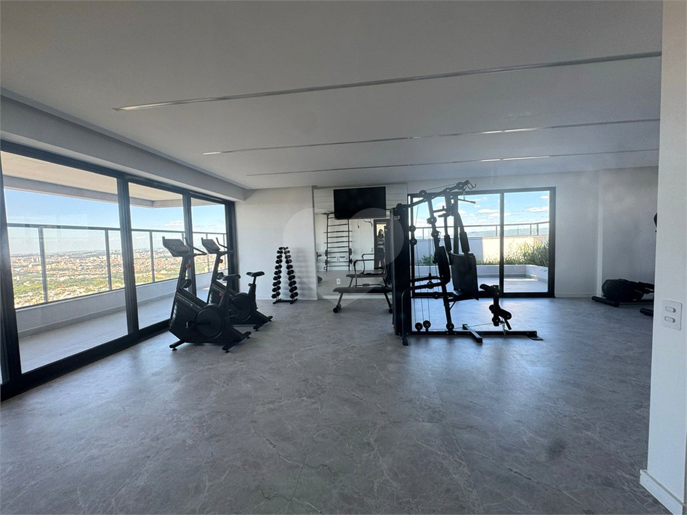 Apartamento à venda ou para alugar com 3 suítes em Parque Campolim, Sorocaba, SP