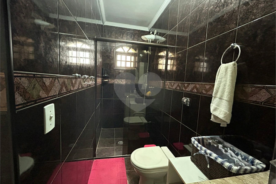 Sobrado à venda com 3 quartos, sendo 1 suíte, em Tremembé, São Paulo, SP