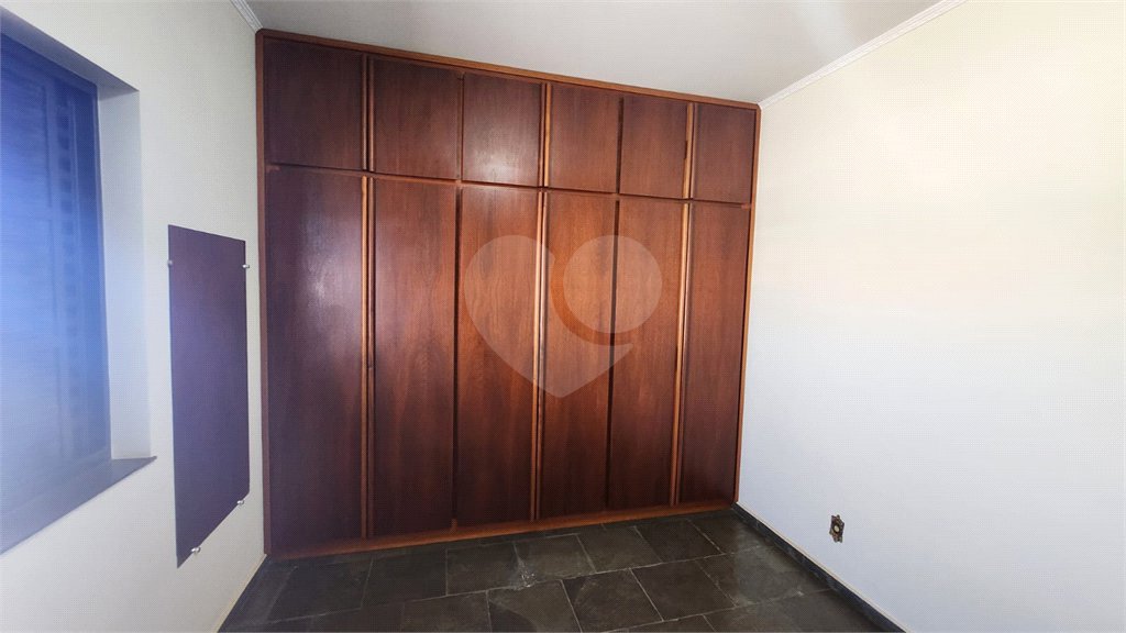 Casa à venda com 3 quartos, sendo 2 suítes, em Jardim Europa (vila Xavier), Araraquara, SP