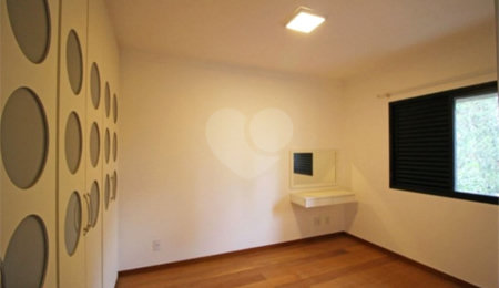 Apartamento à venda com 4 quartos, sendo 3 suítes,  em Vila Suzana, São Paulo, SP