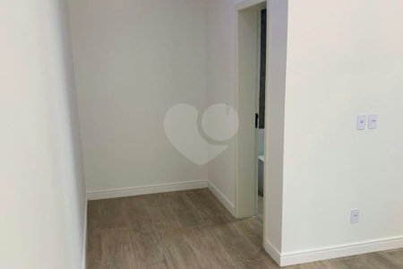 Casa à venda com 3 suítes no condomínio Village Ipanema I, Araçoiaba da Serra - SP