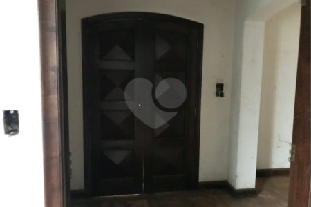 CASA À VENDA COLOCADA COM A SANTA CASA