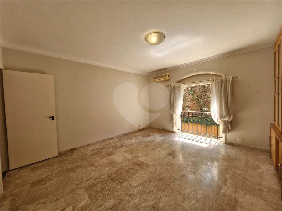 Casa à venda ou para alugar com 4 suítes em Alto da Boa Vista, São Paulo, SP