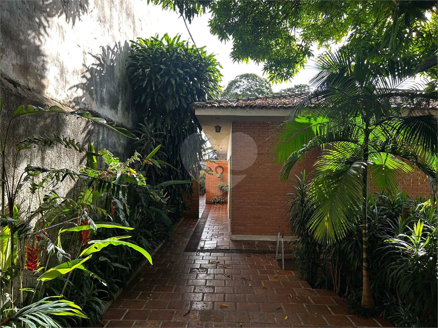 Casa à venda com 4 quartos, sendo 2 suítes, em Vila Aparecida, Itapetininga, SP