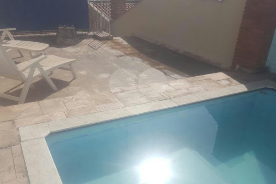 Casa à venda com 3 quartos, sendo 1 suíte, no condomínio Residencial Tremembé, São Paulo - SP