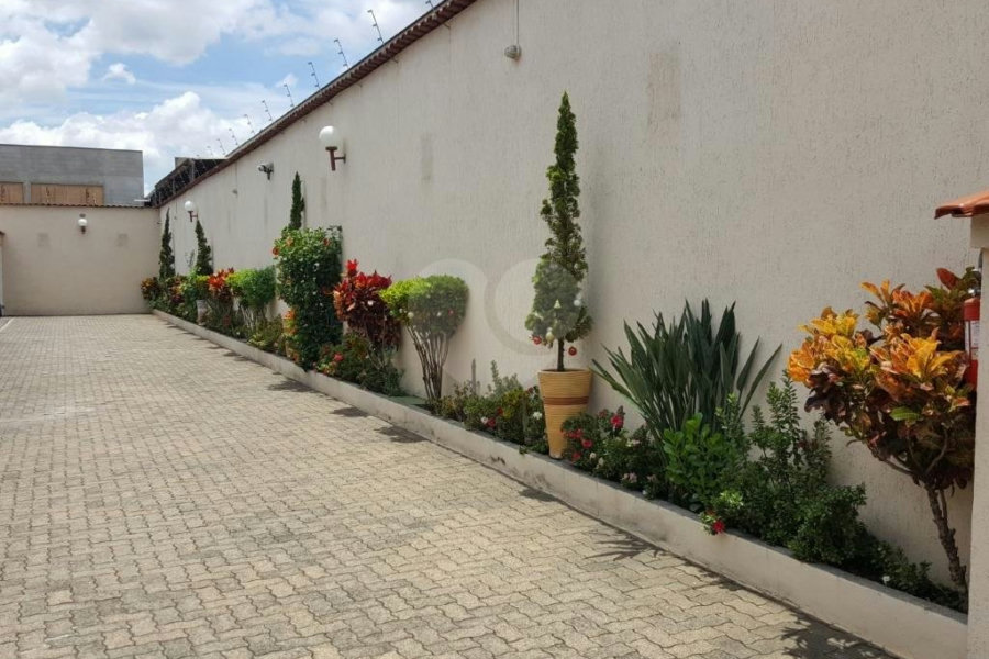 Casa à venda com 3 suítes no condomínio Village, São Paulo - SP