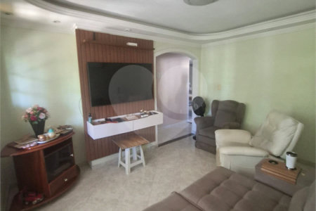 Casa à venda com 5 quartos, sendo 4 suítes, em Campo Grande, Rio de Janeiro, RJ