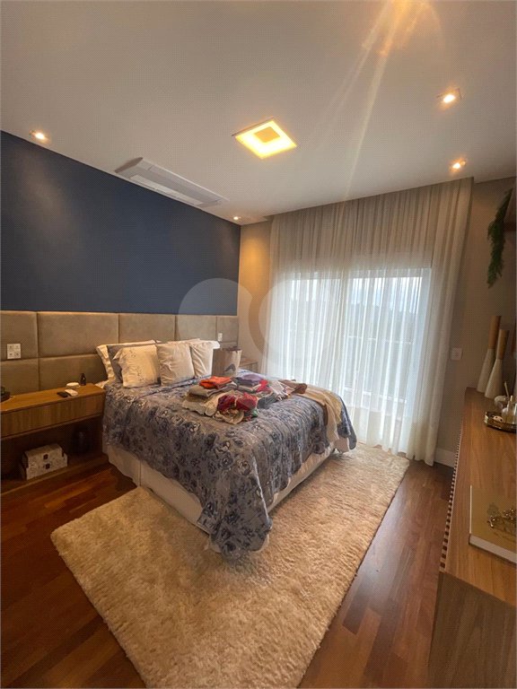 Casa à venda com 3 suítes no condomínio Hills, Arujá - SP