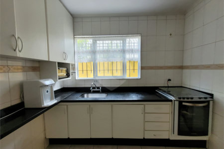 Sobrado à venda com 3 quartos, sendo 1 suíte, em Jardim Líbano, São Paulo, SP