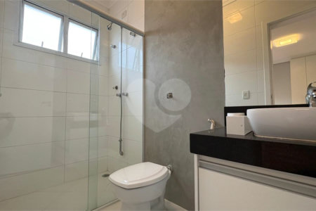 Casa à venda com 4 quartos, sendo 3 suítes, no condomínio Mont Blanc, Sorocaba - SP