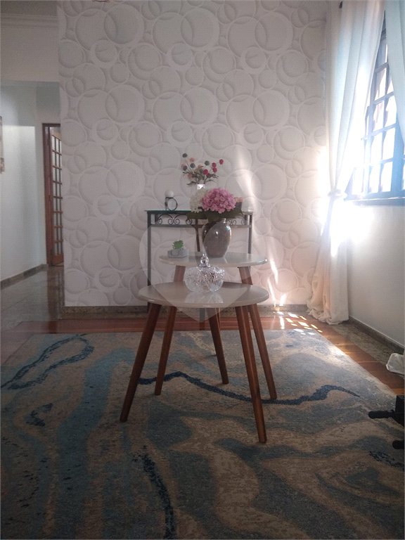 Sobrado à venda com 3 quartos, sendo 1 suíte,  em Vila do Castelo, São Paulo, SP