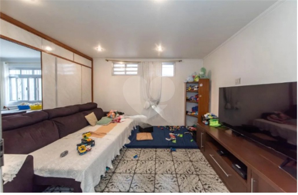 Casa à venda com 5 quartos, sendo 3 suítes, em Vila Santo Estéfano, São Paulo, SP