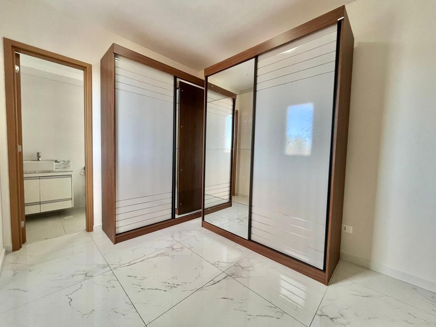 Apartamento com 2 dormitórios para alugar, 70 m² por R$ 5.900,00/mês - Boqueirão - Santos/SP