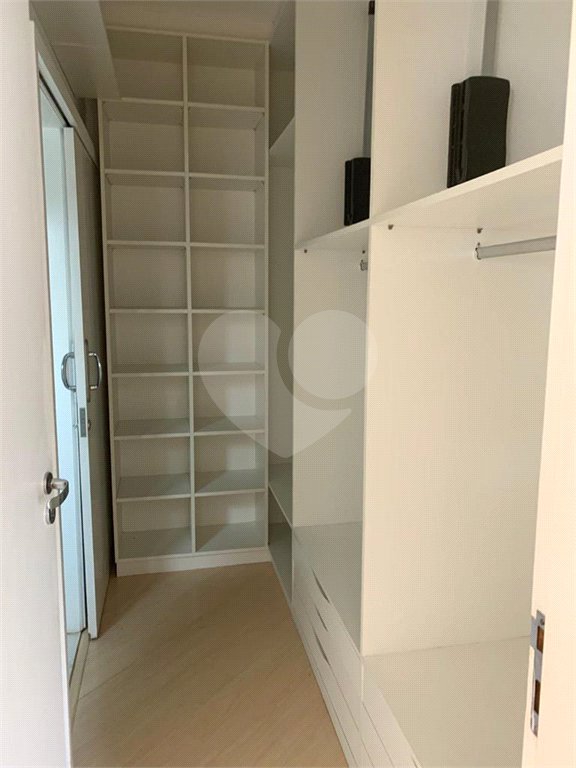 Casa à venda com 3 quartos, sendo 1 suíte,  no condomínio Vivaldi Residencial, Mogi das Cruzes - SP