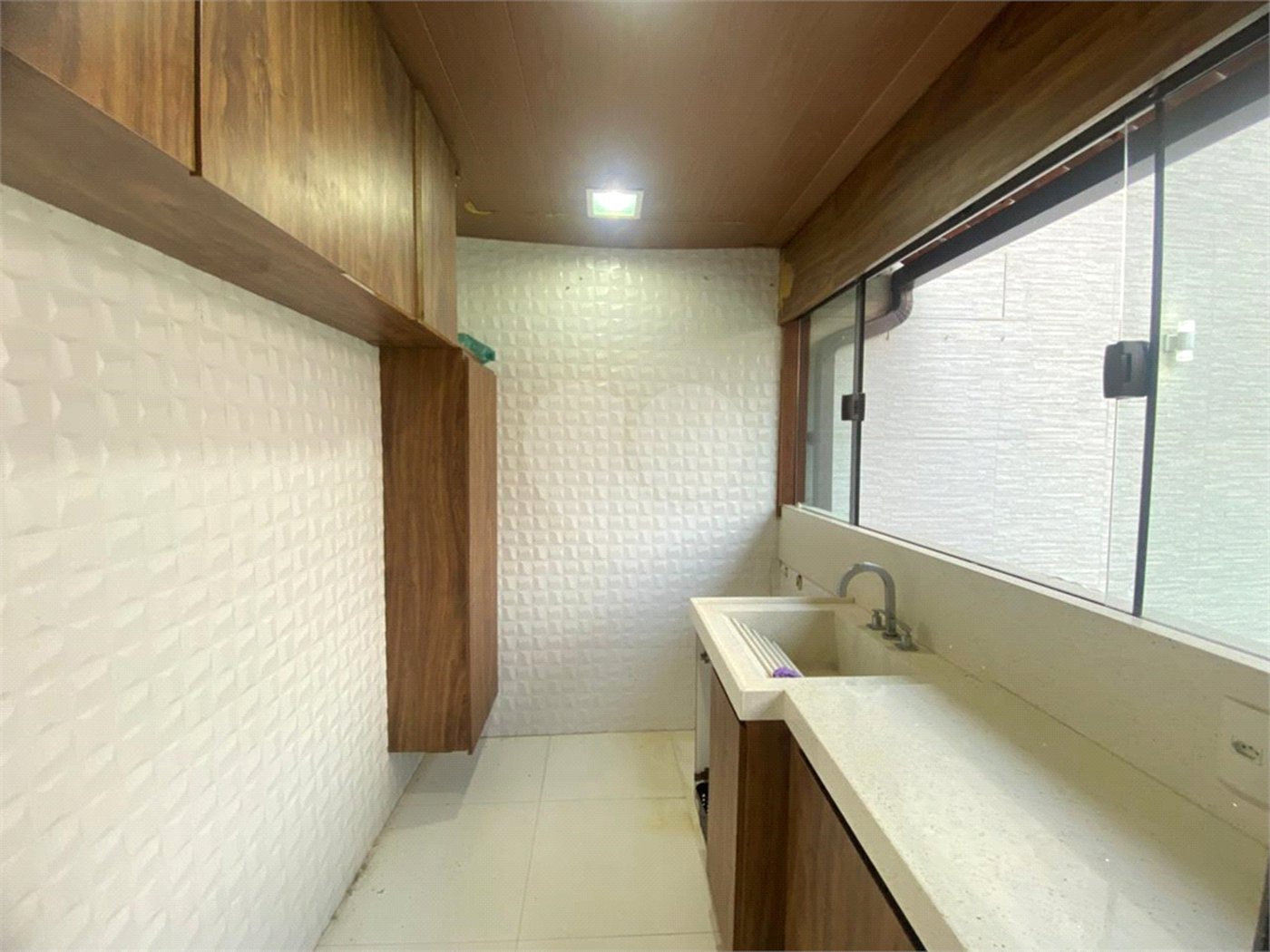 Casa à venda com 4 quartos, sendo 1 suíte, em Inhoaíba, Rio de Janeiro, RJ