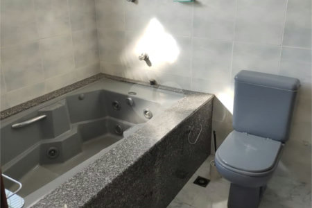 Sobrado à venda com 2 quartos, sendo 1 suíte, em Parque das Rosas, Itu, SP