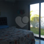 Casa à venda com 3 quartos, sendo 1 suíte, no condomínio Village da Serra, Araçoiaba da Serra - SP