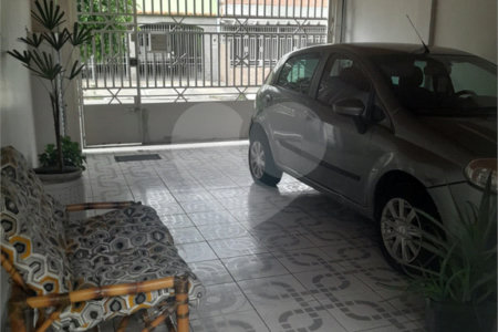 Sobrado à venda com 3 suítes em Itaim Paulista, São Paulo, SP