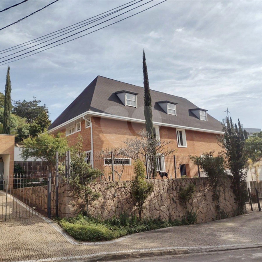 Casa à venda com 5 quartos, sendo 4 suítes, no condomínio Malota, Jundiaí - SP