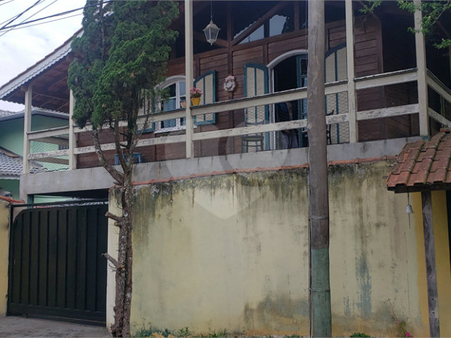 Casa à venda com 4 quartos, sendo 1 suíte,  em Serra da Cantareira, Mairiporã, SP
