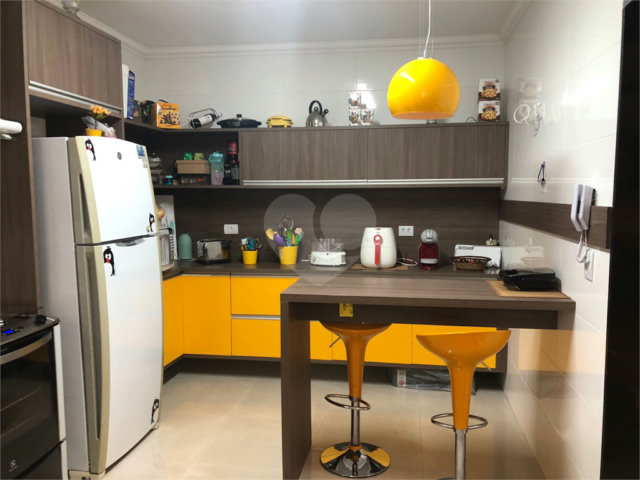 Casa à venda com 3 quartos, sendo 1 suíte,  no condomínio Acjy - Pestana, São Paulo - SP