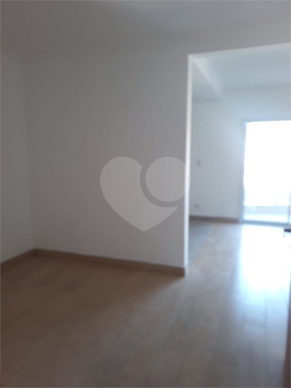 Apartamento à venda ou para alugar com 2 quartos, sendo 1 suíte,  em Jardim Flórida, São Roque, SP