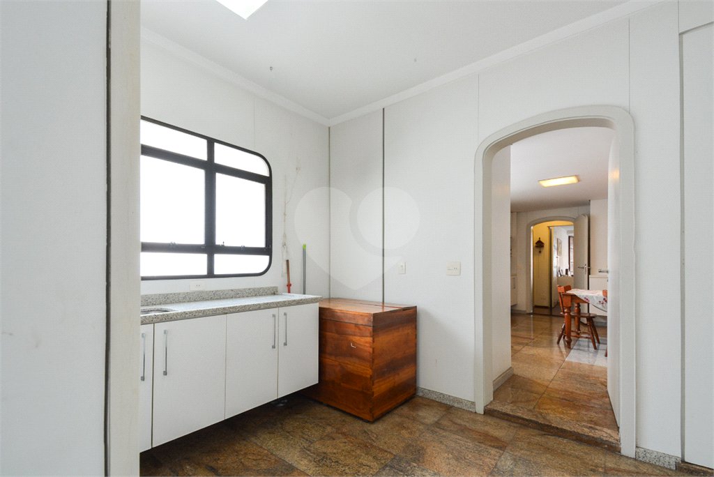 Apartamento à venda com 4 quartos, sendo 3 suítes,  em Jardim Paulista, São Paulo, SP