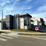 Casa à venda com 3 quartos, sendo 1 suíte, no condomínio Lagos D´icaraí, Salto - SP