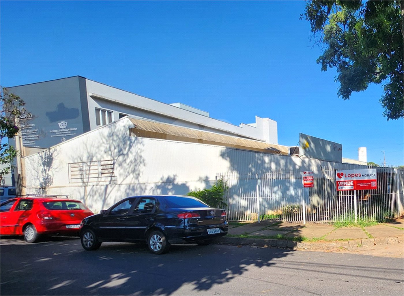 Casa à venda ou para alugar com 4 suítes em Jardim Primavera, Araraquara, SP
