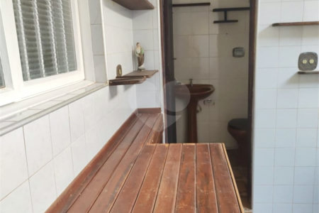 Sobrado à venda com 2 quartos, sendo 1 suíte, em Parque das Rosas, Itu, SP