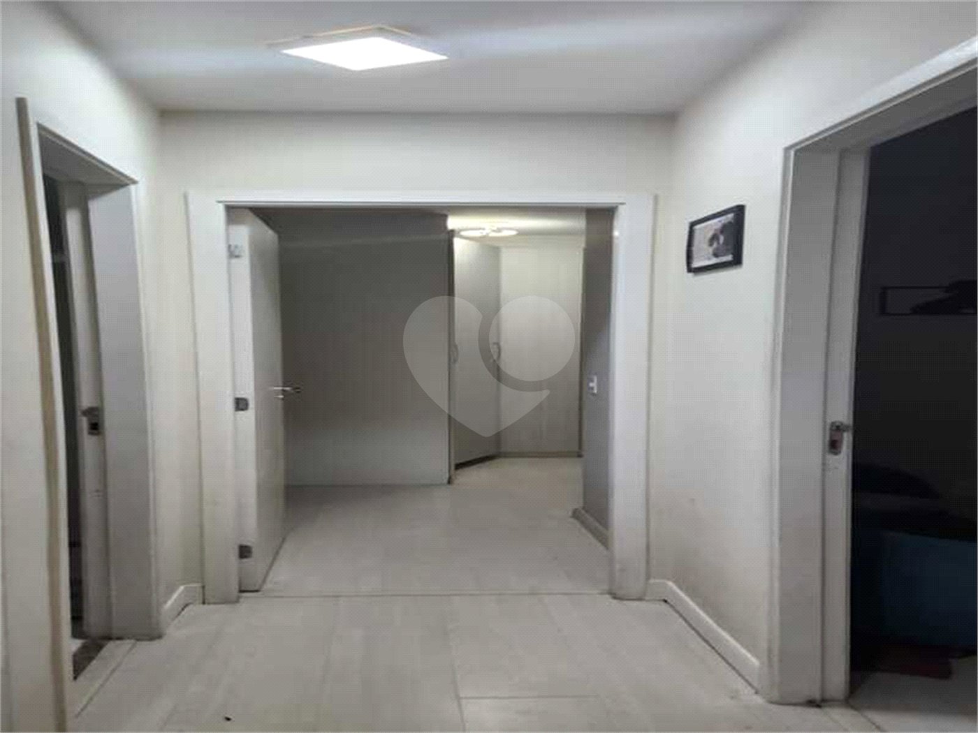 Apartamento à venda com 2 quartos, sendo 1 suíte,  em Parque Reboucas, São Paulo, SP
