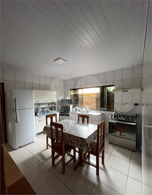 Casa à venda com 2 quartos, sendo 1 suíte, em Bosque de Ponta Porã, Ponta Porã, MS