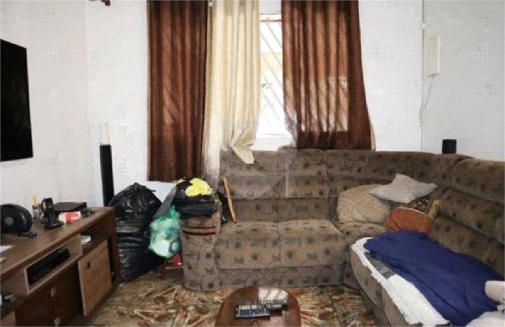 Casa à venda com 3 quartos, sendo 1 suíte,  em Vila Nova Carolina, São Paulo, SP