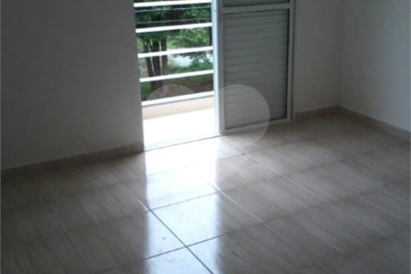 Sobrado à venda com 2 suítes em Vila Tiradentes, São Paulo, SP