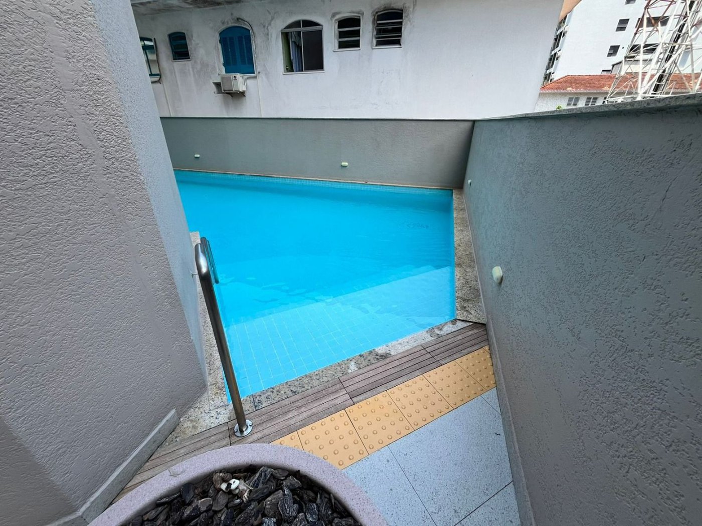 Cobertura com 3 dormitórios à venda, 270 m² por R$ 2.890.000,00 - Barra Funda - Guarujá/SP