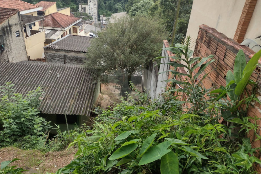 Terreno à venda em Serra da Cantareira, São Paulo, SP