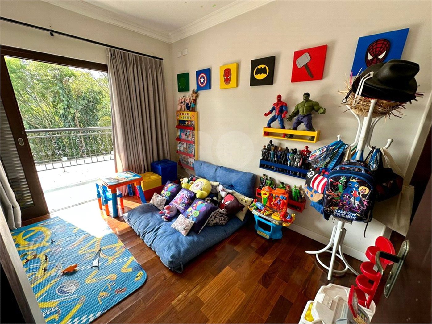 Casa à venda com 4 suítes no condomínio Gleba II, Mairiporã - SP