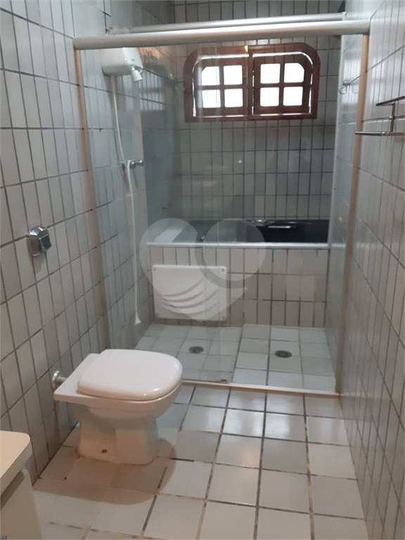 Sobrado à venda com 3 quartos, sendo 1 suíte, em Vila Tibagi, Guarulhos, SP
