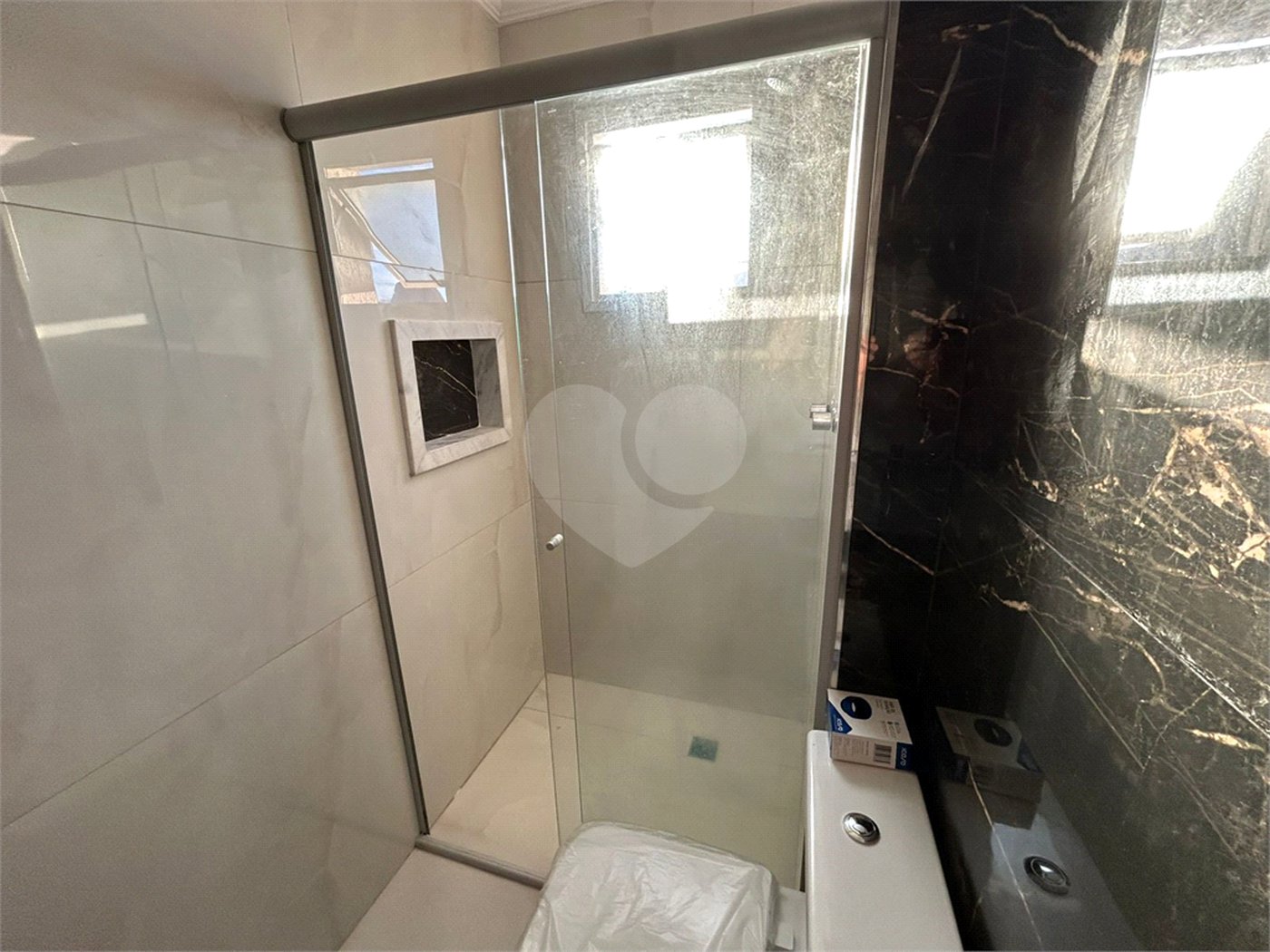 Apartamento à venda com 3 quartos, sendo 1 suíte,  em Jardim Judith, Sorocaba, SP