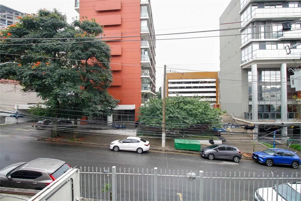 Apartamento à venda com 2 quartos, sendo 1 suíte, em Pinheiros, São Paulo, SP